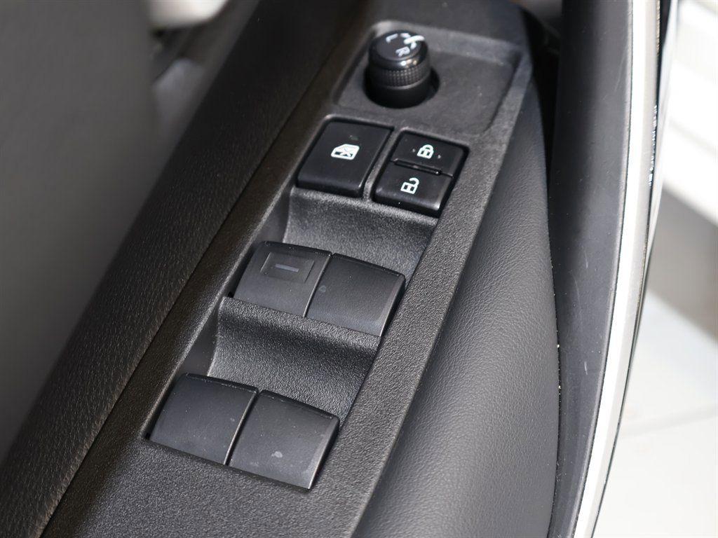 ToyotaCorolla11