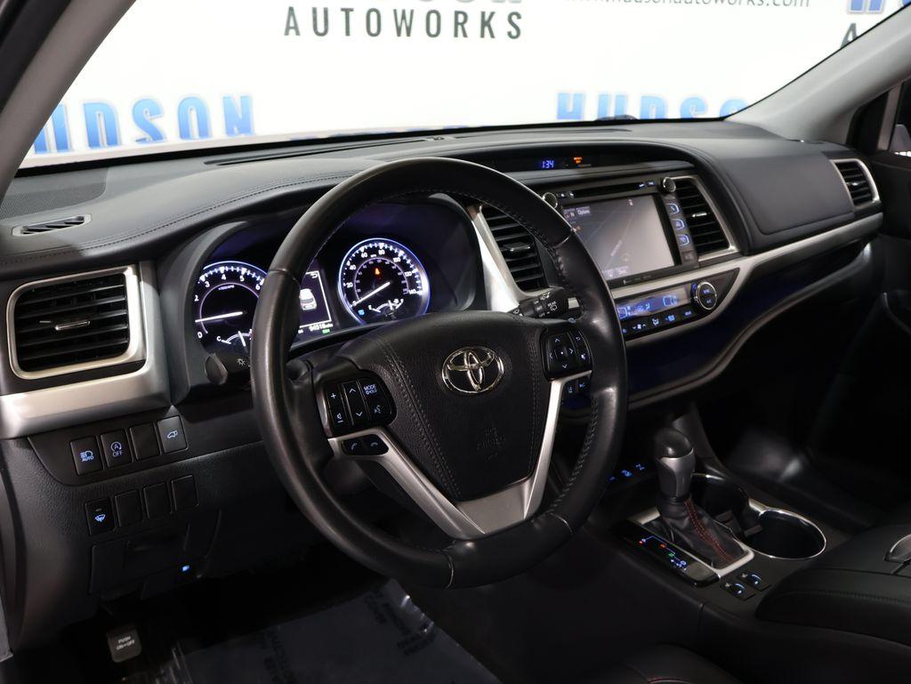 ToyotaHighlander13