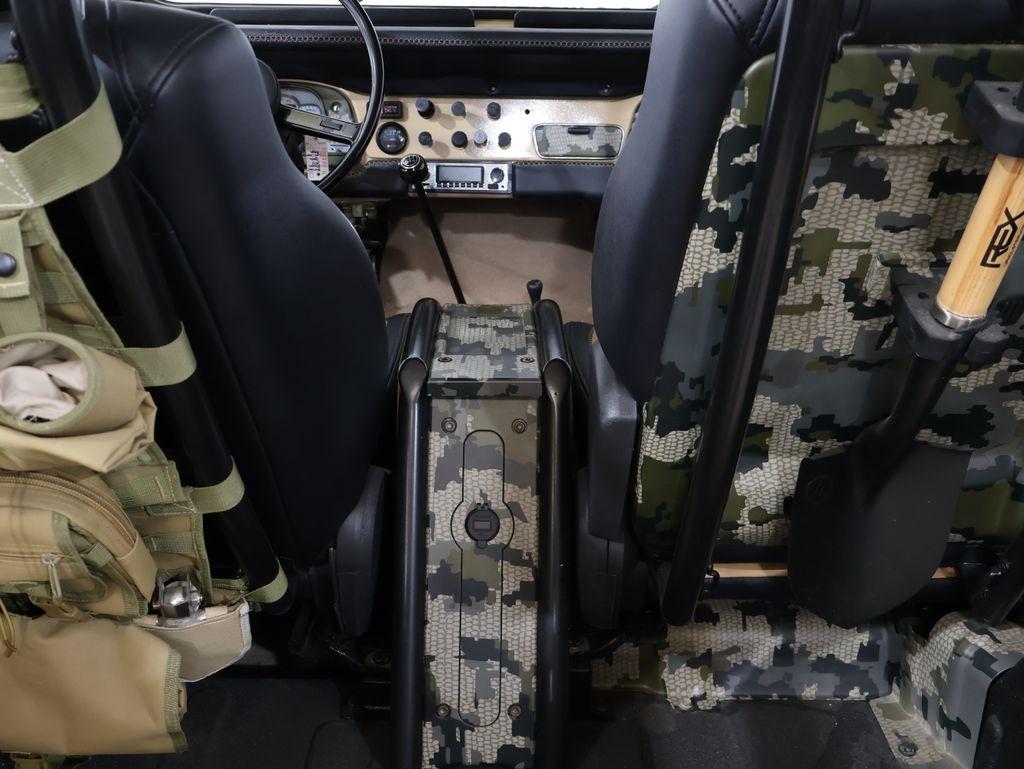 ToyotaLand Cruiser24