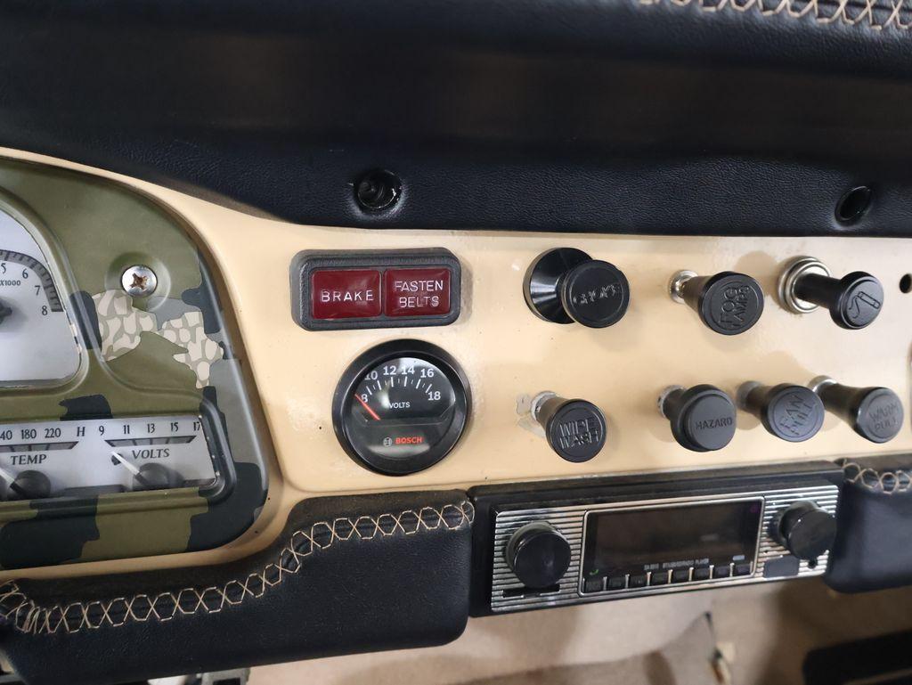 ToyotaLand Cruiser18