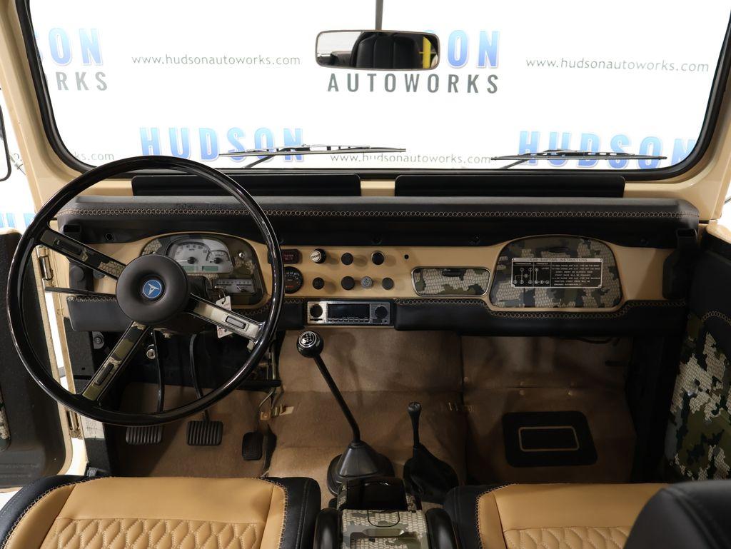 ToyotaLand Cruiser23