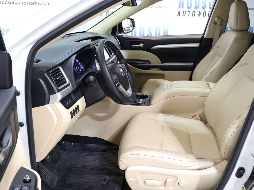 ToyotaHighlander14