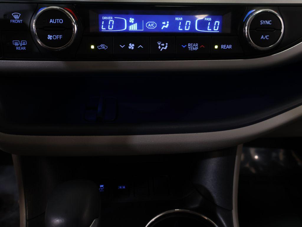 ToyotaHighlander22