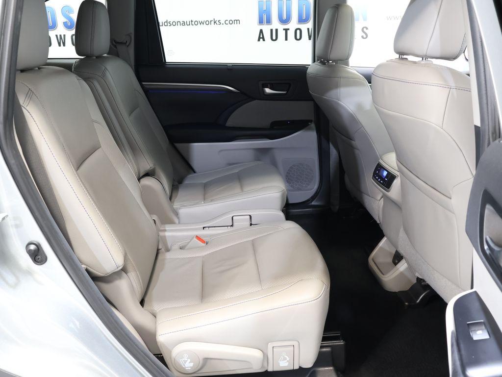 ToyotaHighlander31