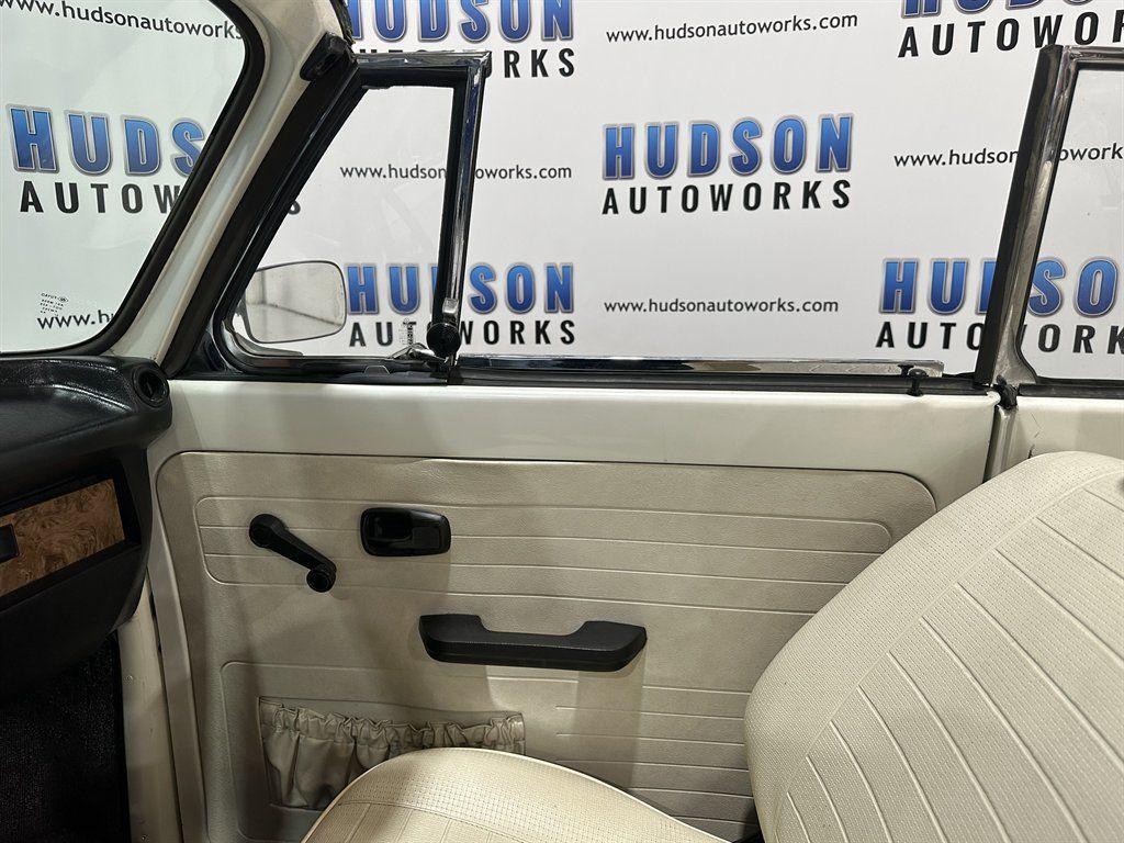 VolkswagenBeetle24