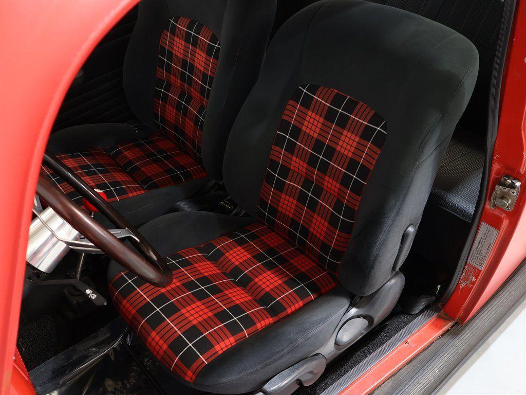 VolkswagenBeetle12