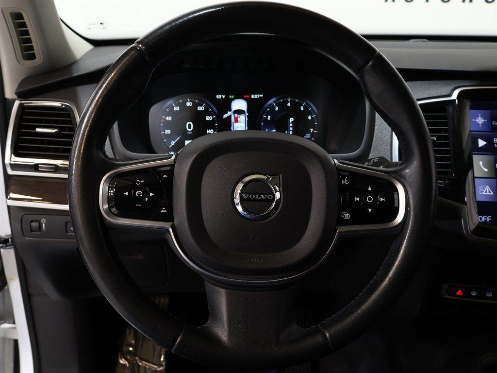 VolvoXC9017