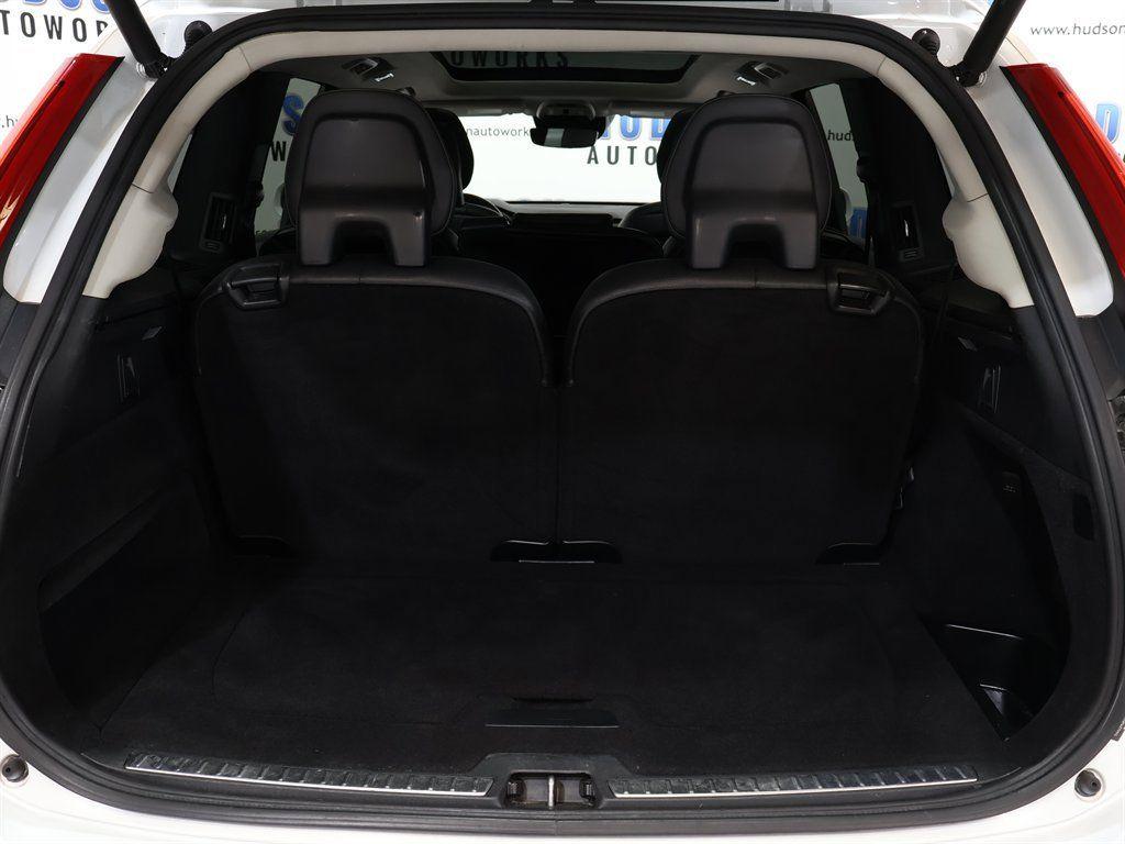 VolvoXC9036