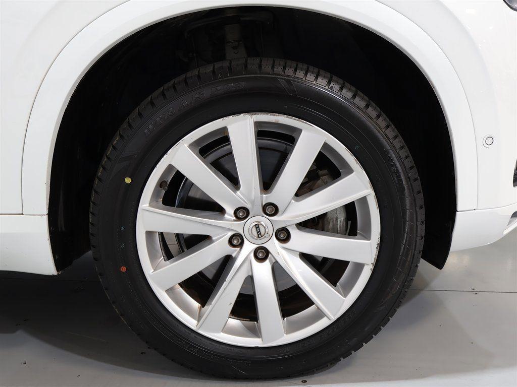 VolvoXC9041