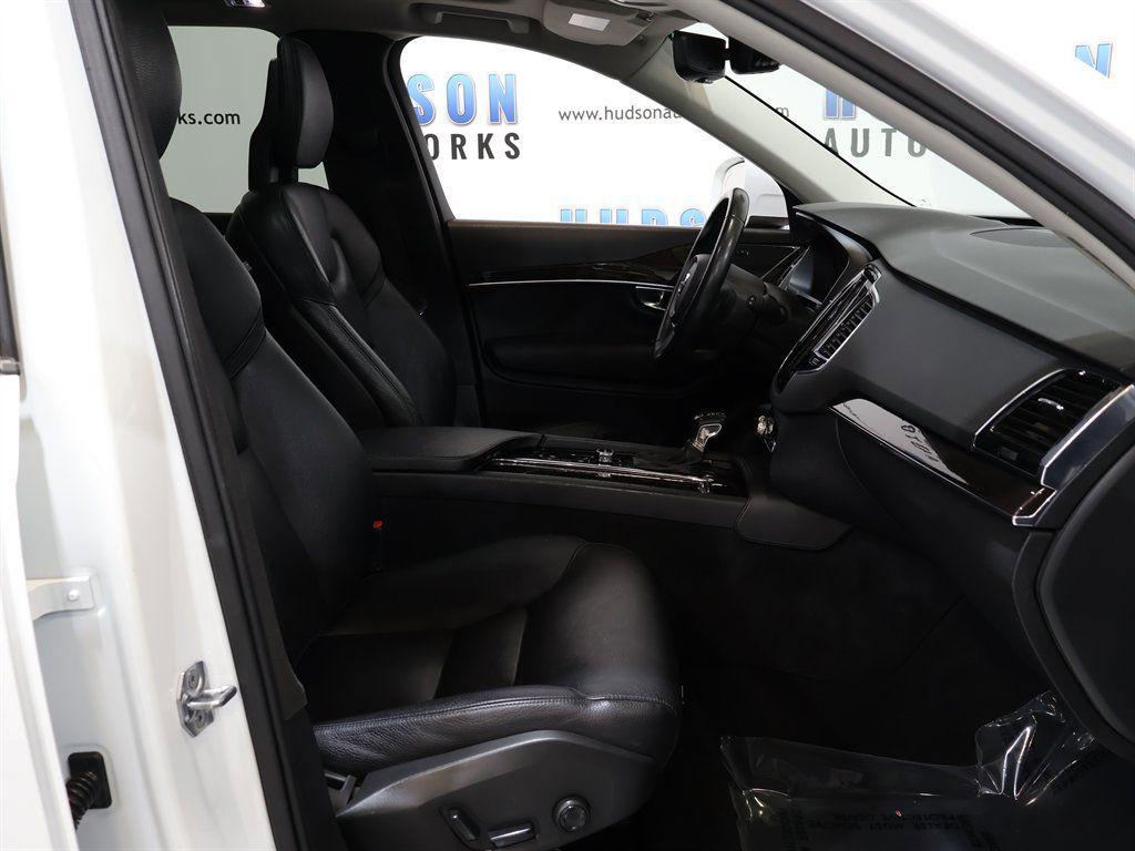 VolvoXC9031