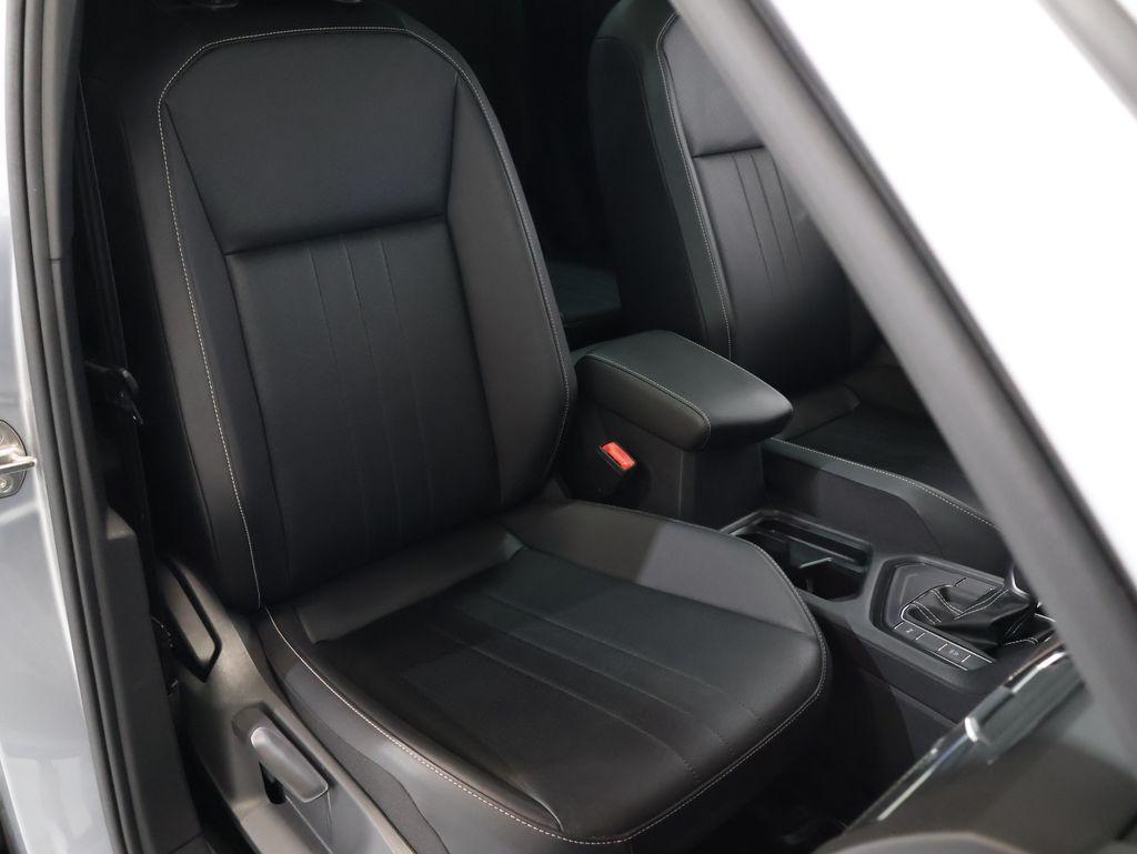 VolkswagenTiguan30