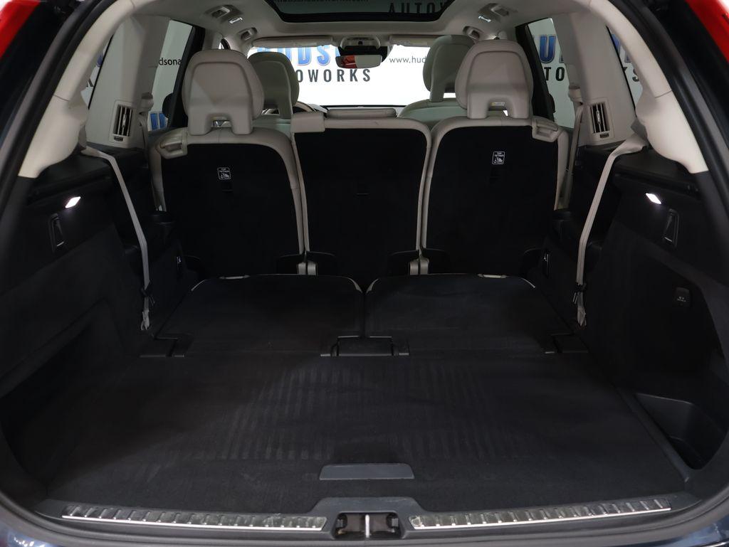 VolvoXC9032