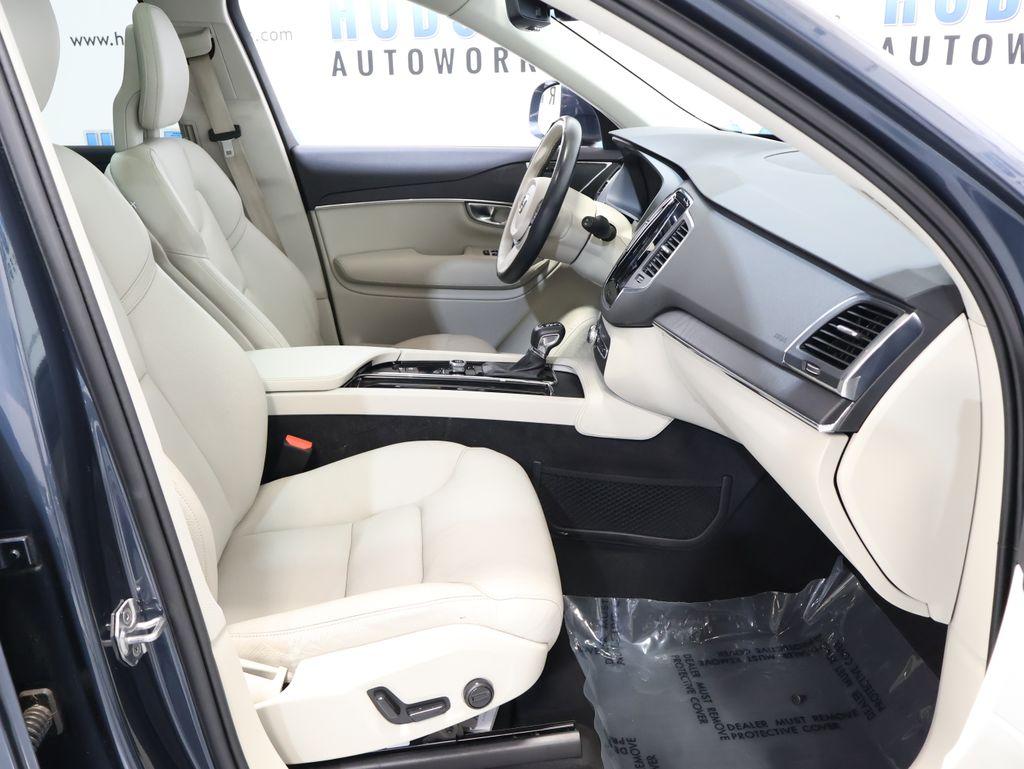VolvoXC9026