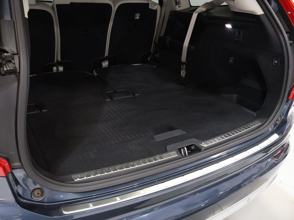 VolvoXC9033