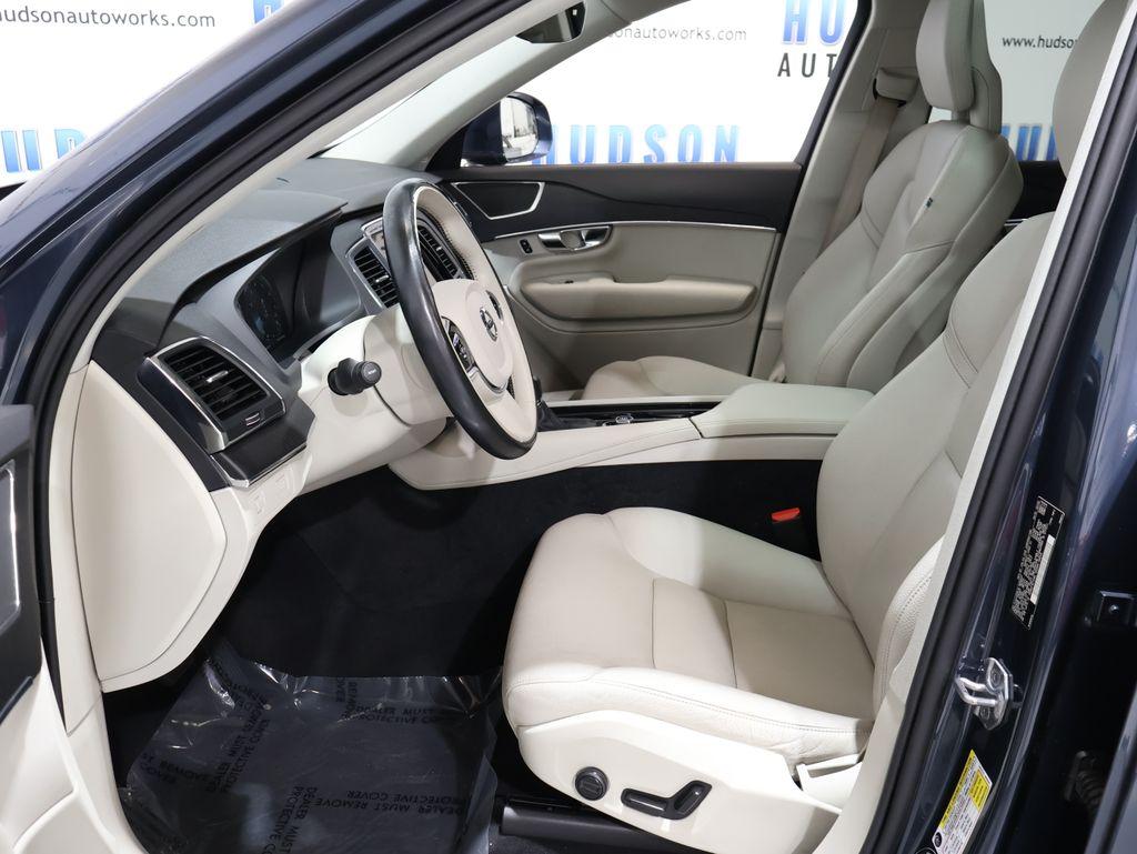 VolvoXC9014