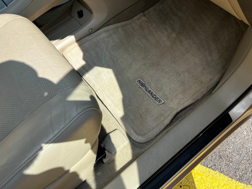 ToyotaHighlander16