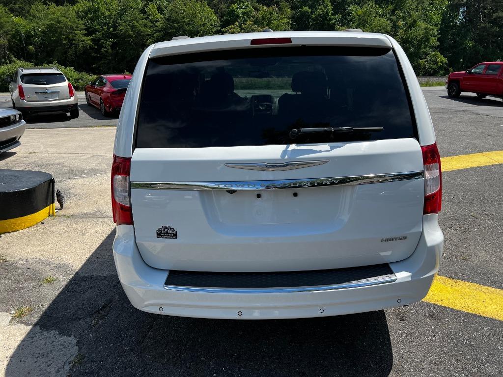 ChryslerTown & Country6