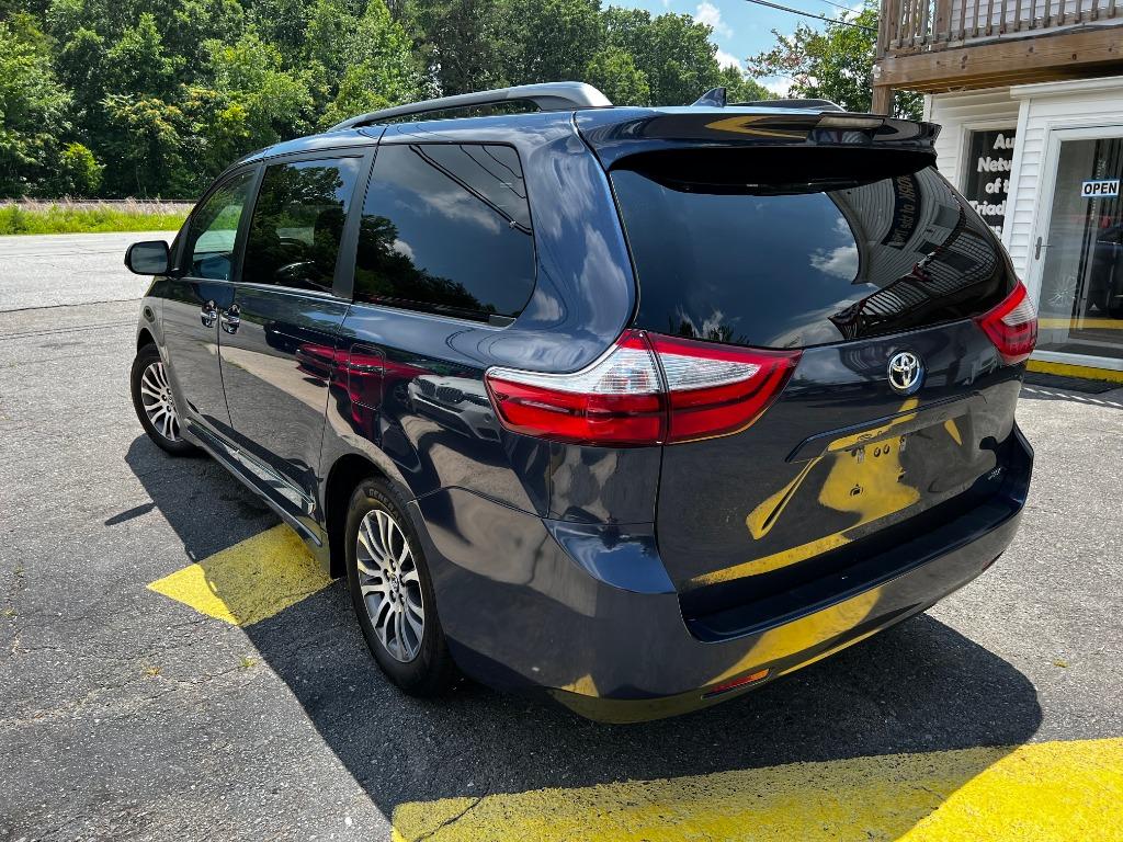 ToyotaSienna4