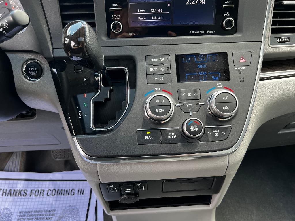 ToyotaSienna24