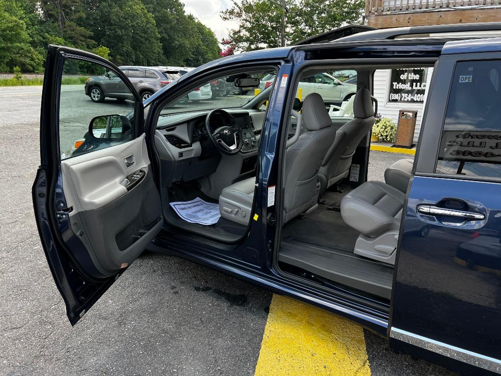 ToyotaSienna29
