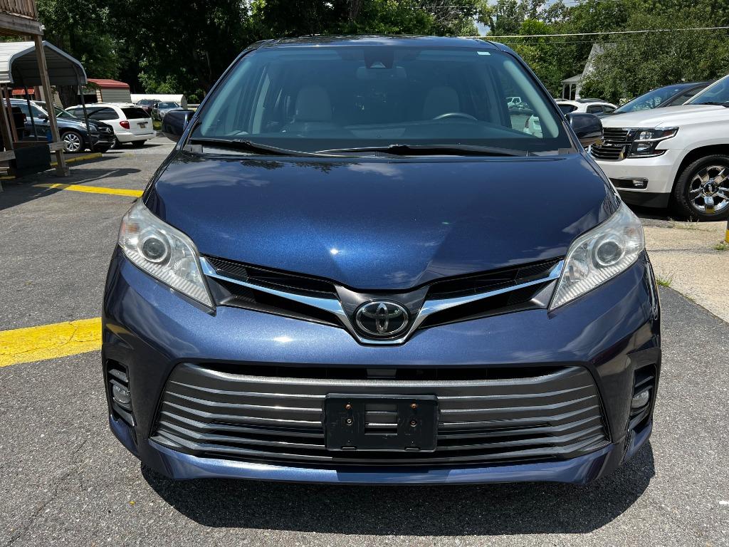 ToyotaSienna2
