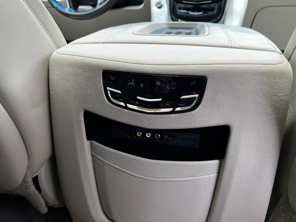 CadillacEscalade20