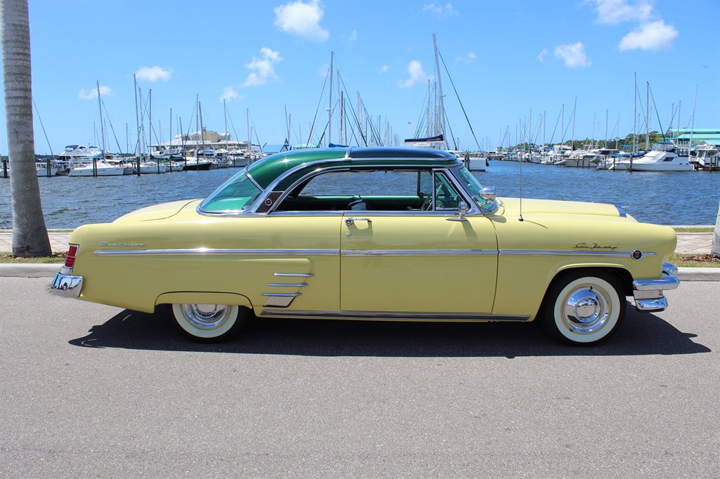 1954 Mercury Monterey 8