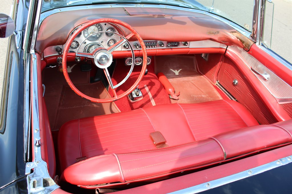 1957 Ford Thunderbird 9