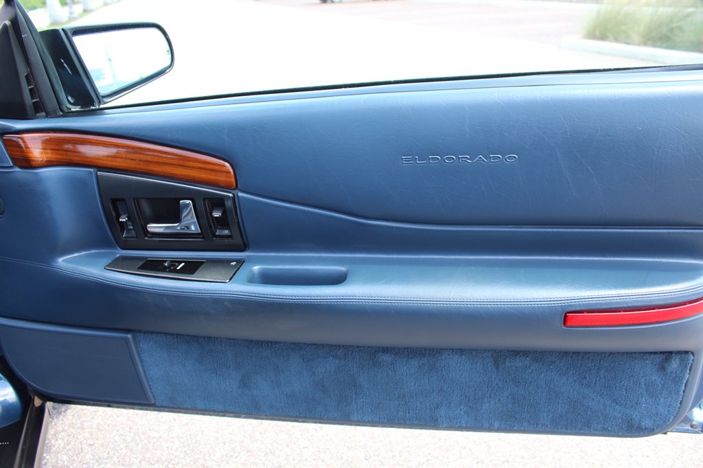 1992 Cadillac Eldorado 16