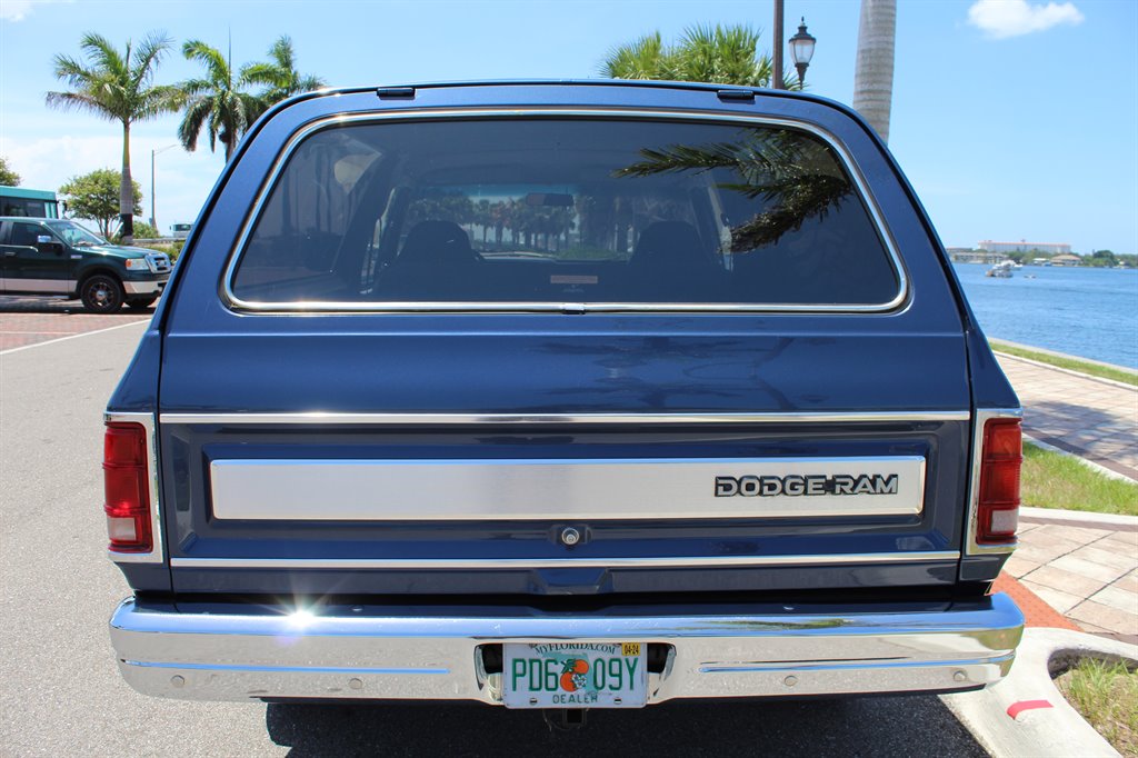 1988 Dodge Ramcharger 6