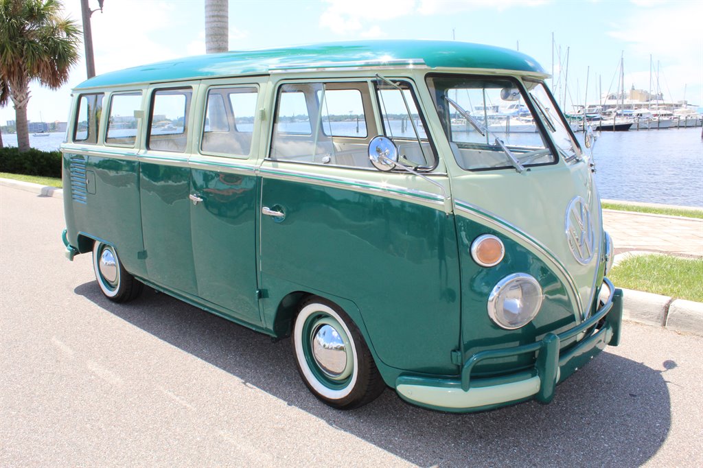 1966 Volkswagen BUS 1