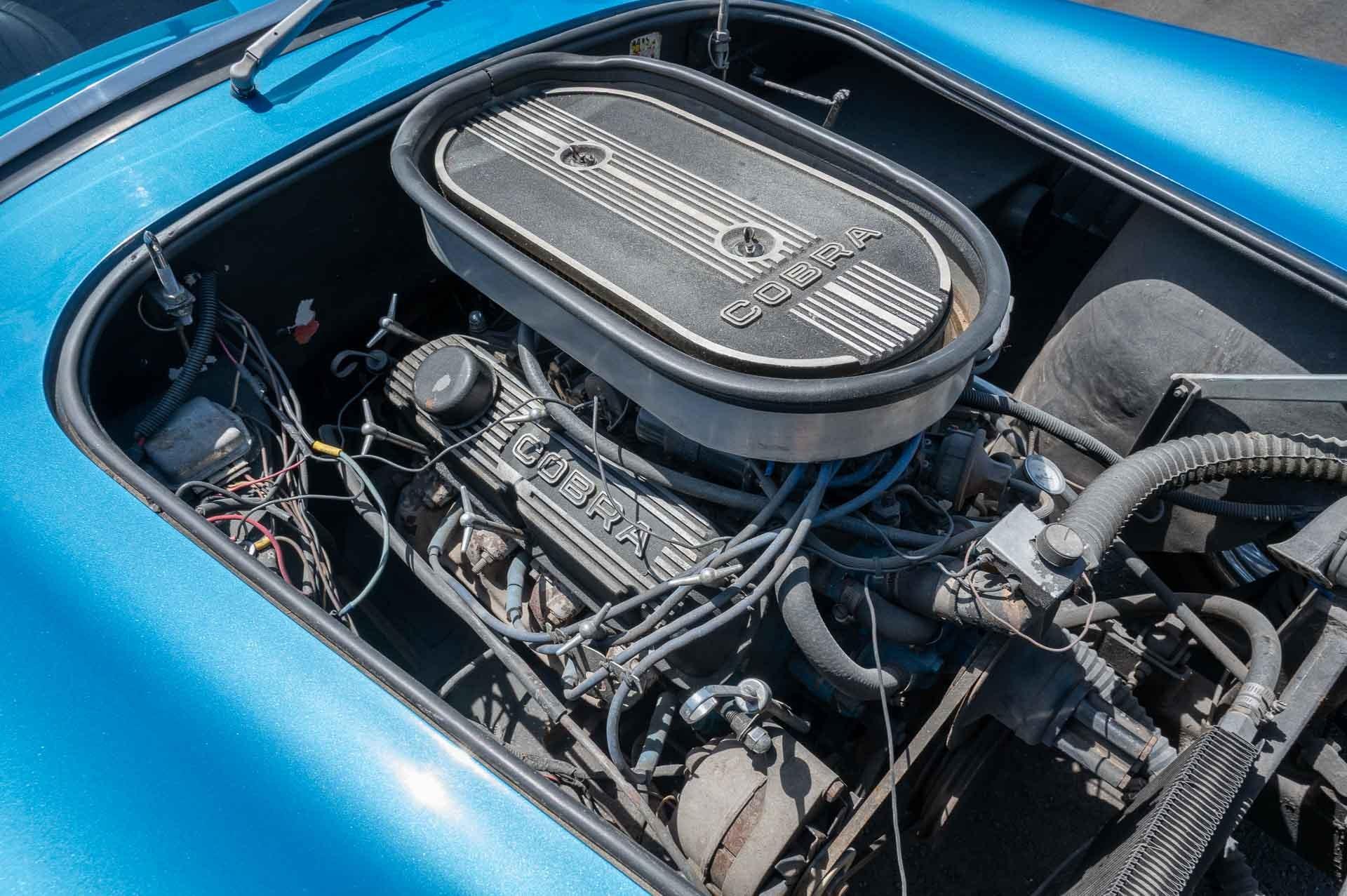 1965 Ford Cobra 12