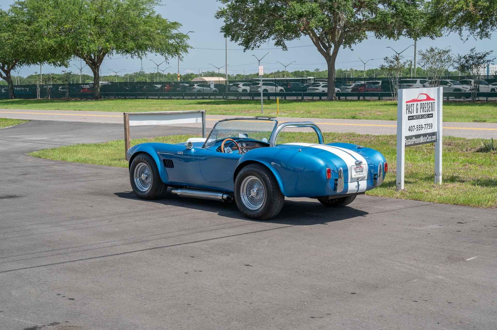 1965 Ford Cobra 3