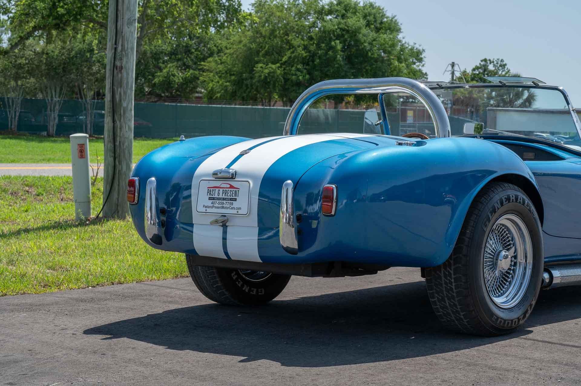 1965 Ford Cobra 30