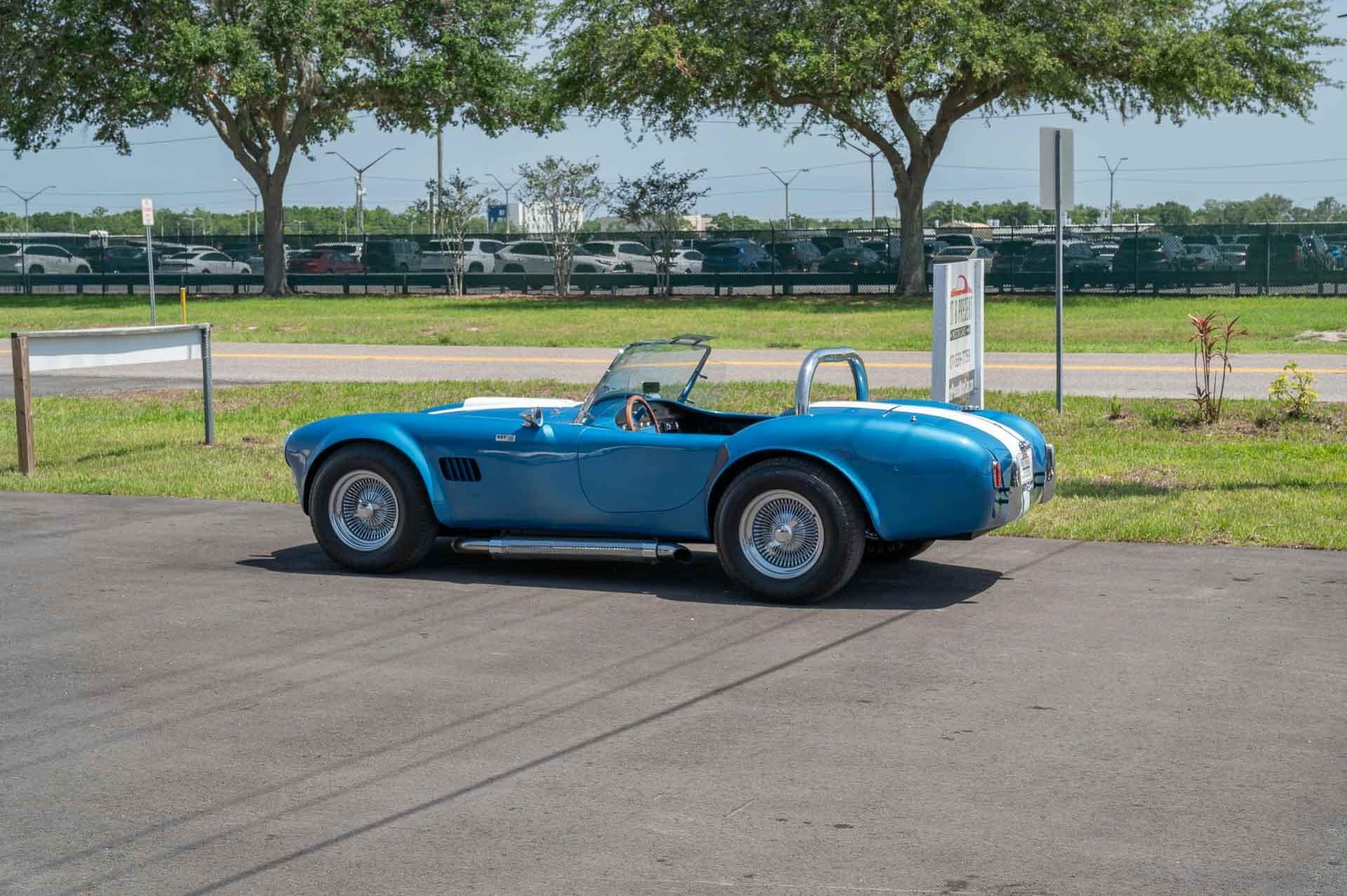 1965 Ford Cobra 16