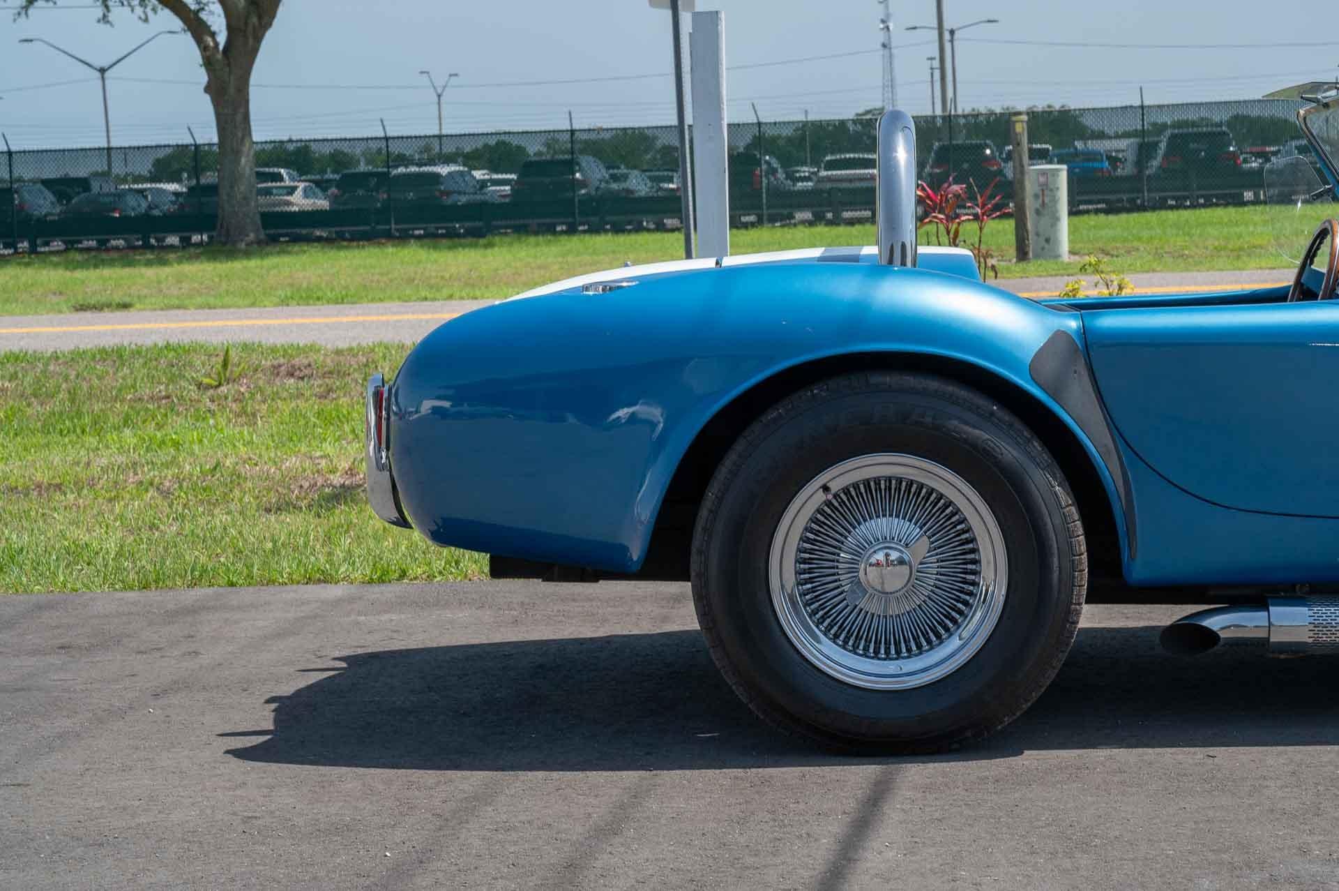 1965 Ford Cobra 28