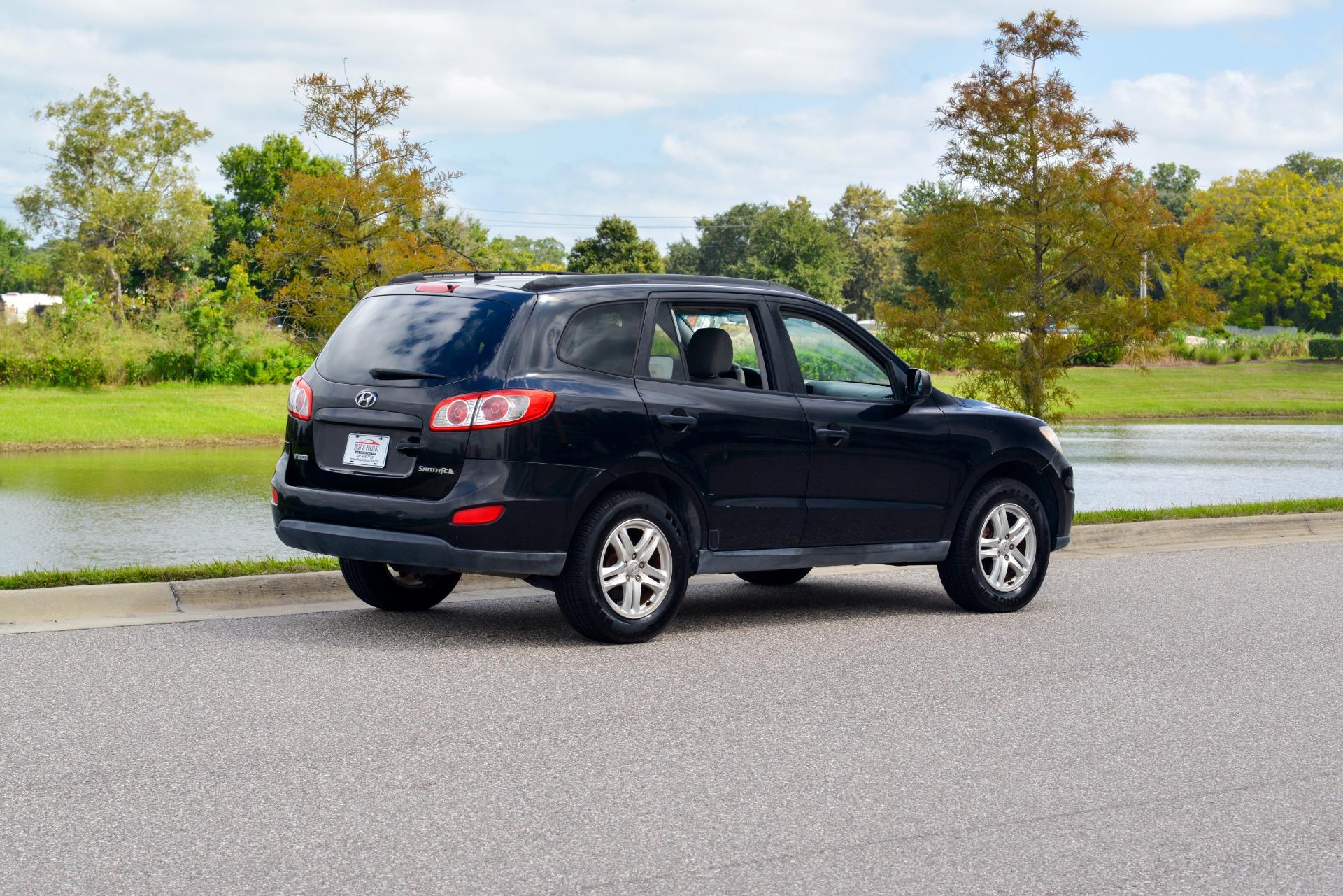 2011 Hyundai Santa Fe 35