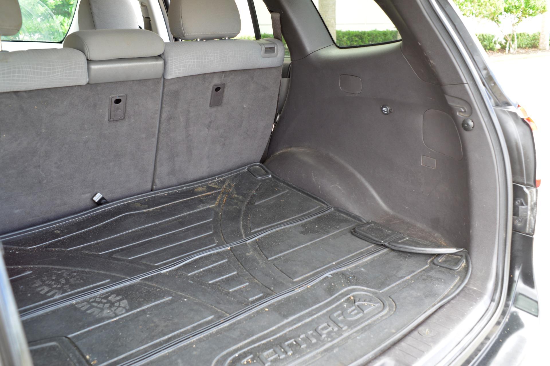 2011 Hyundai Santa Fe 61