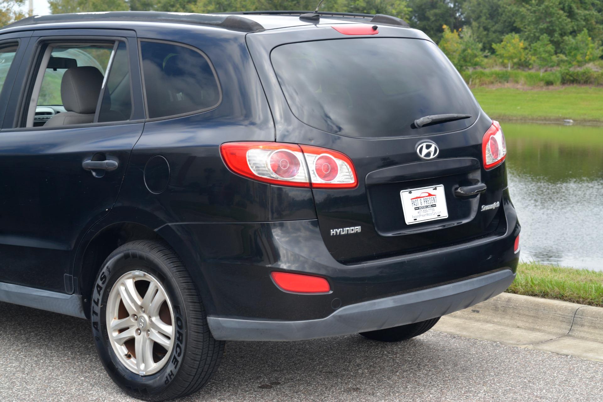 2011 Hyundai Santa Fe 22