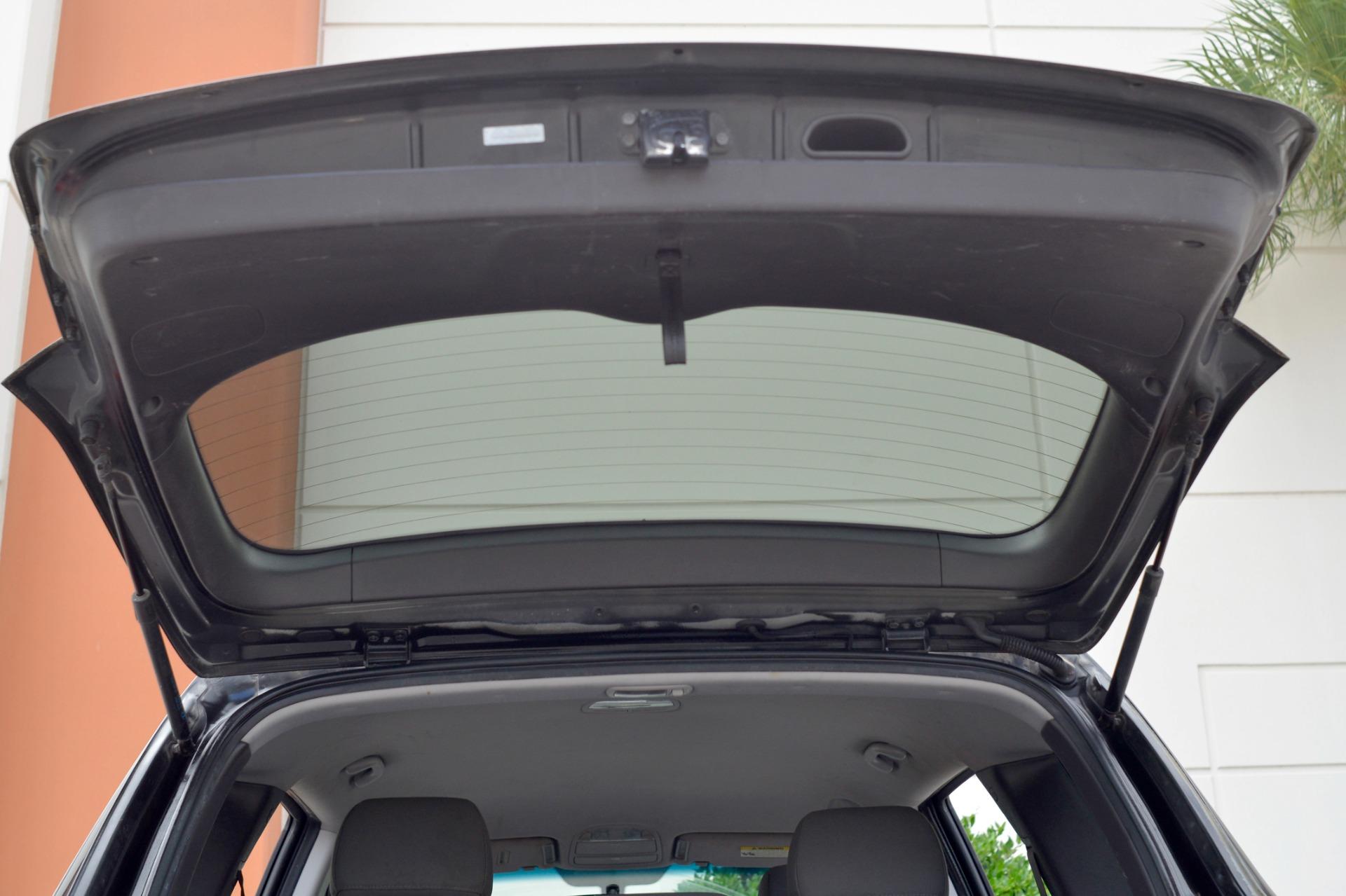 2011 Hyundai Santa Fe 63