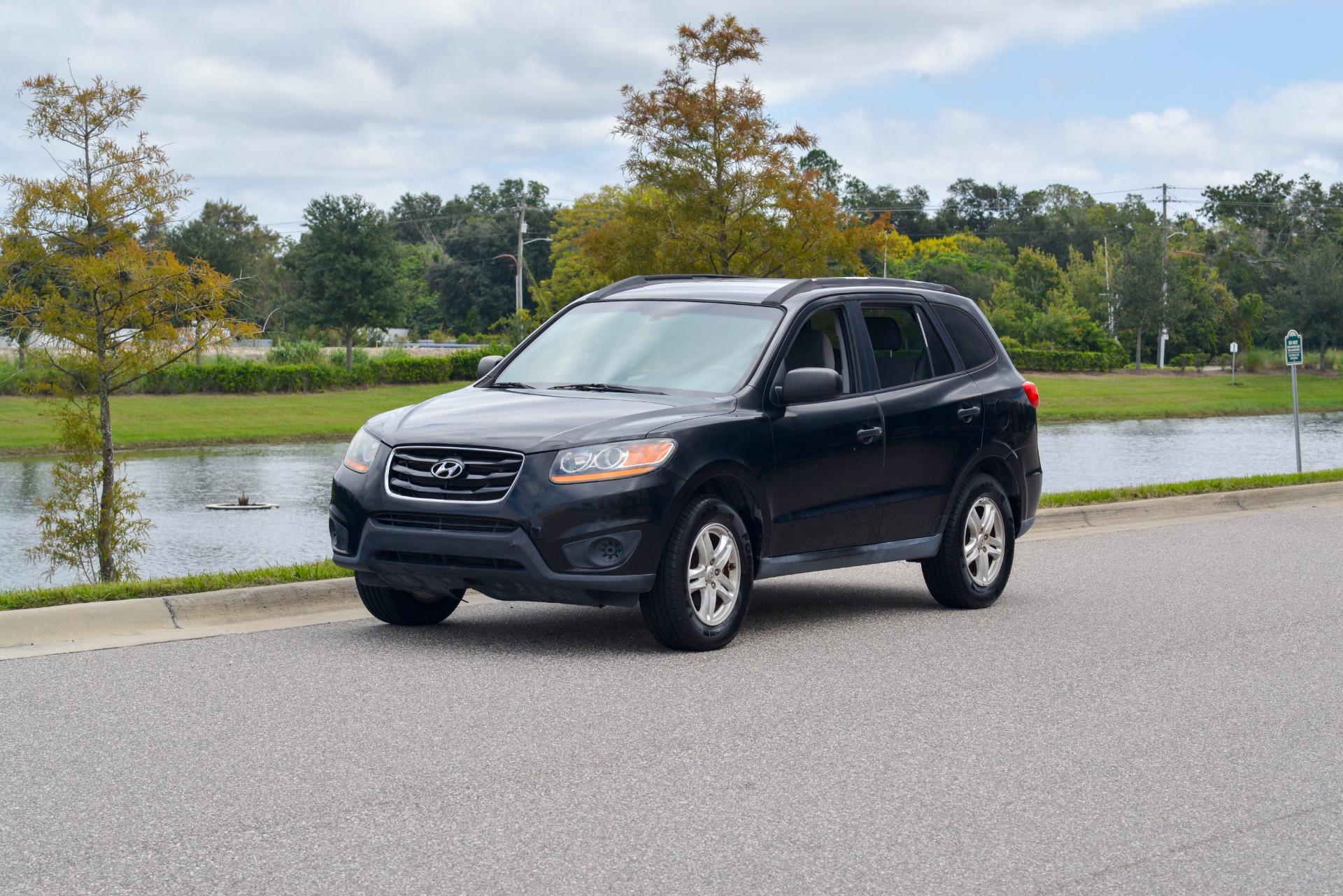 2011 Hyundai Santa Fe 1