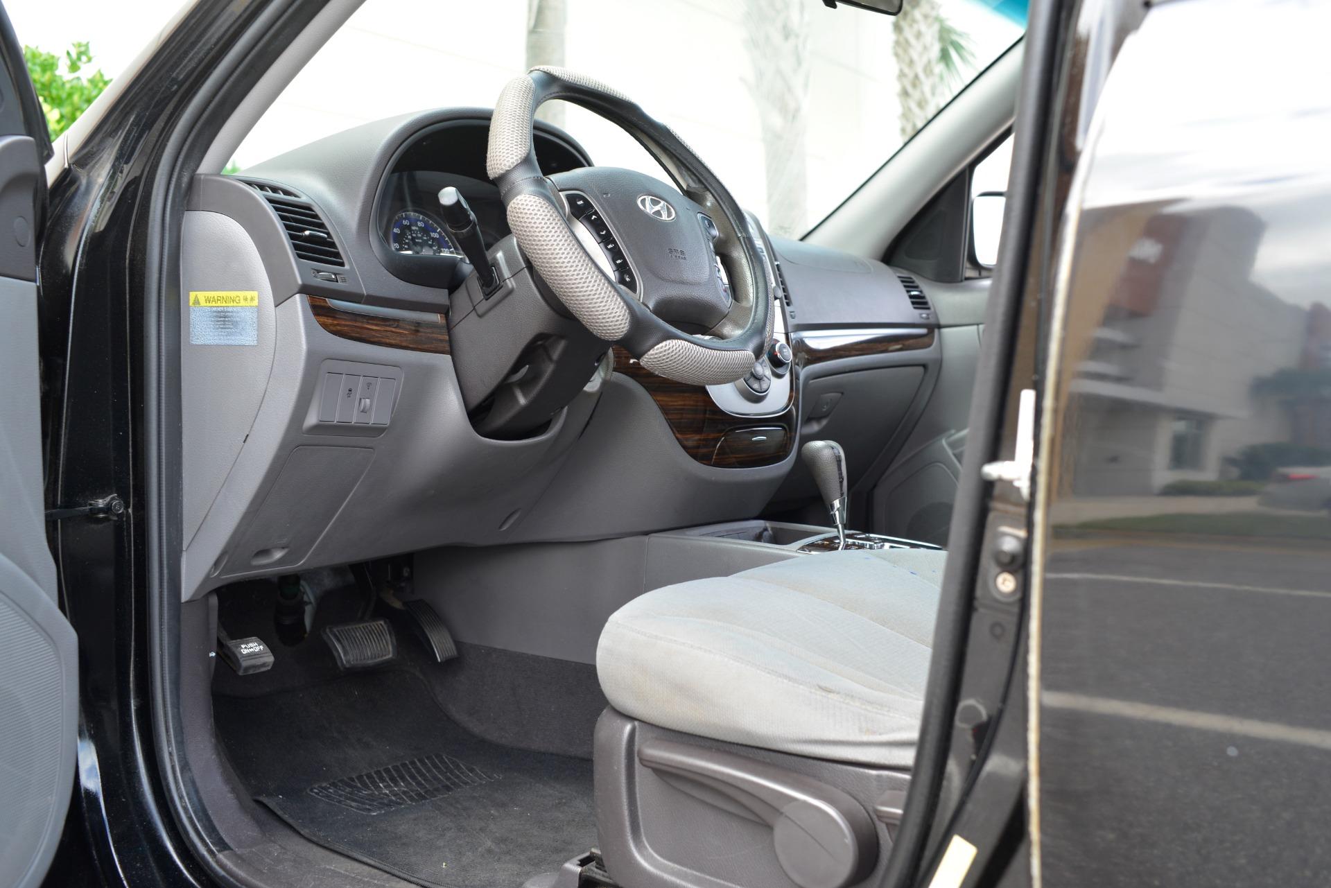 2011 Hyundai Santa Fe 53