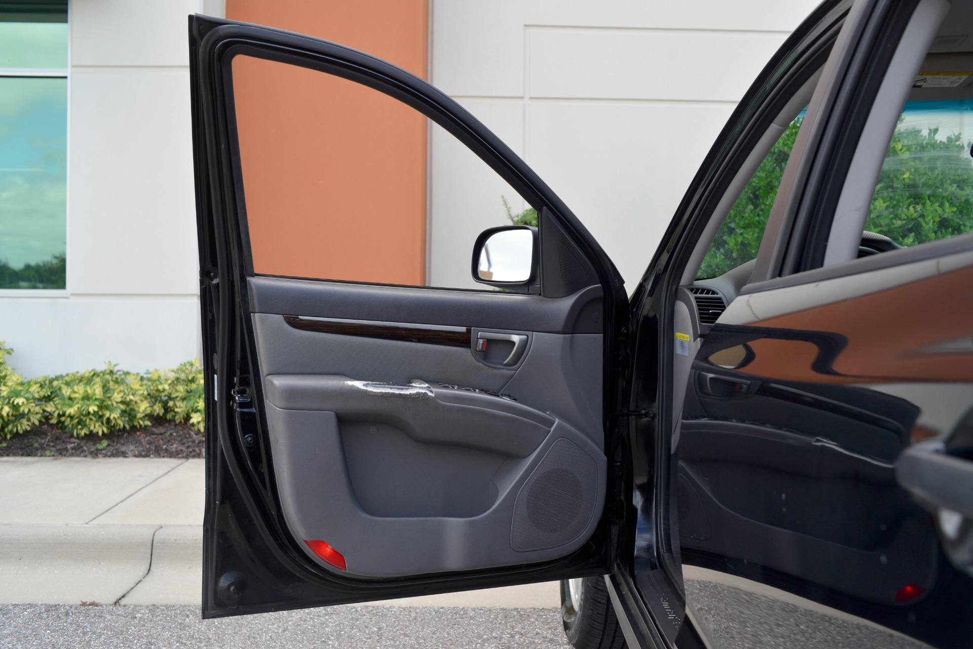 2011 Hyundai Santa Fe 49