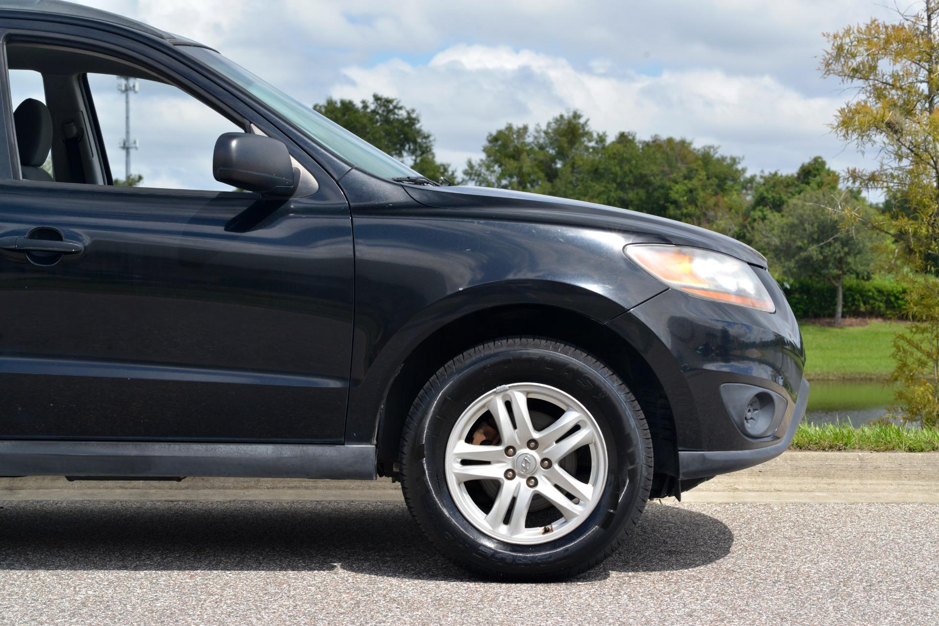 2011 Hyundai Santa Fe 41