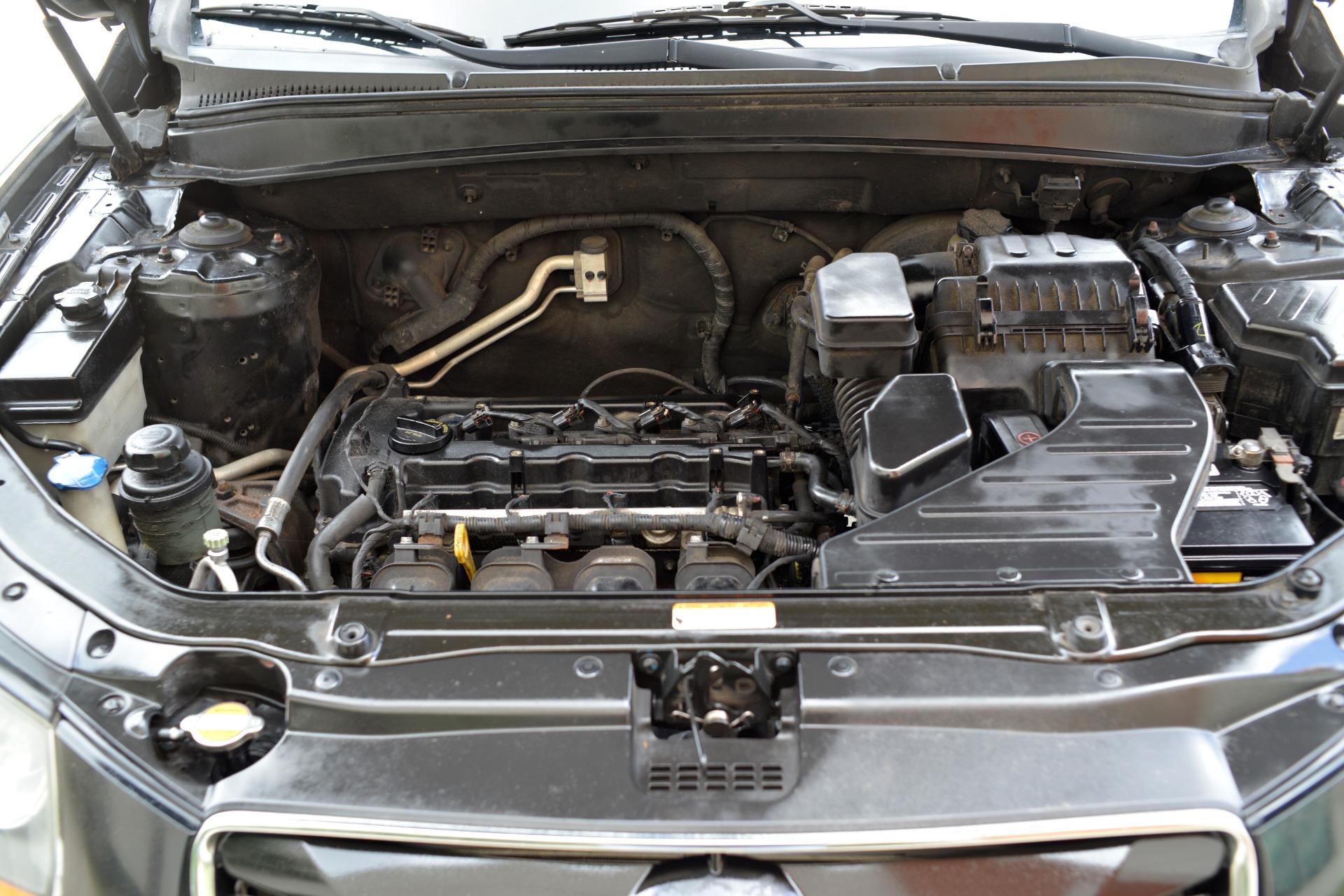2011 Hyundai Santa Fe 13