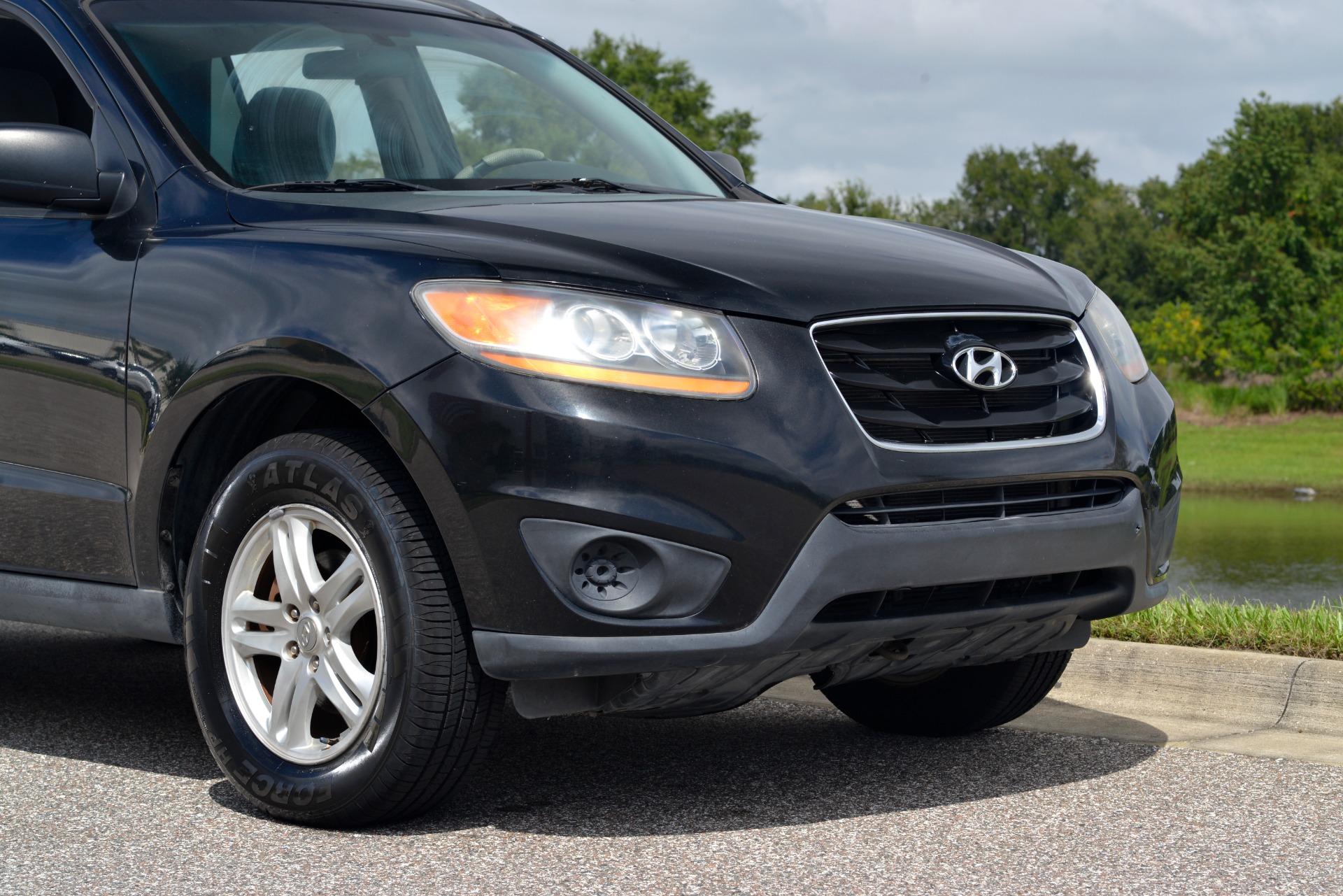 2011 Hyundai Santa Fe 40