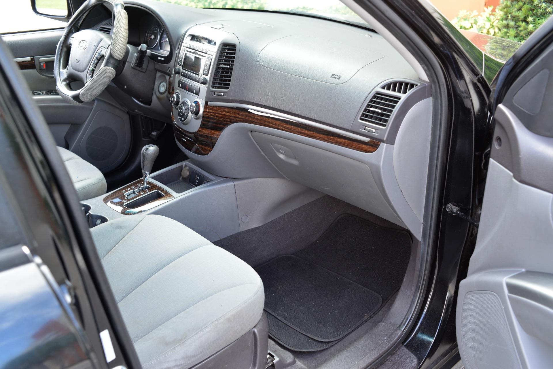 2011 Hyundai Santa Fe 71