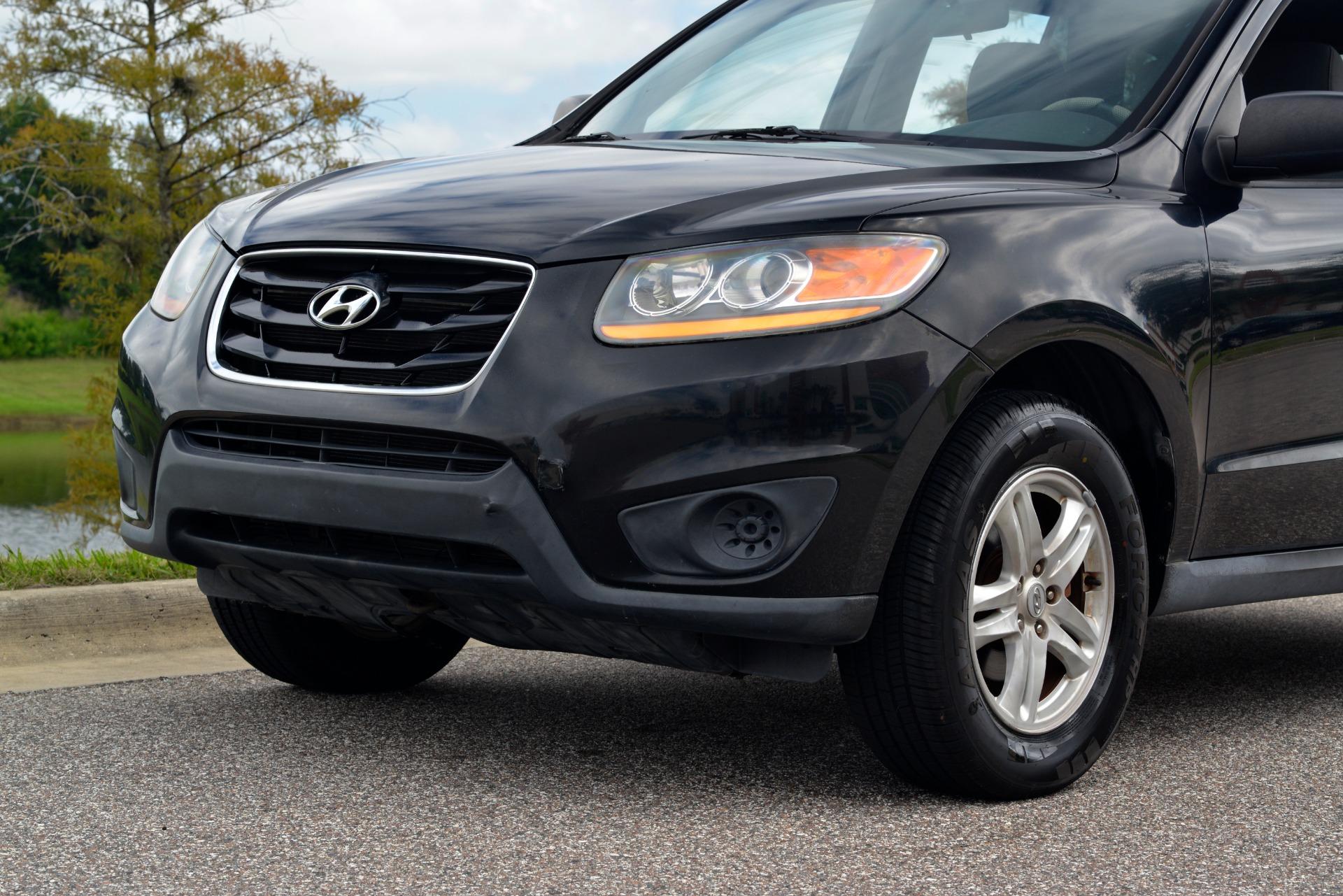 2011 Hyundai Santa Fe 28
