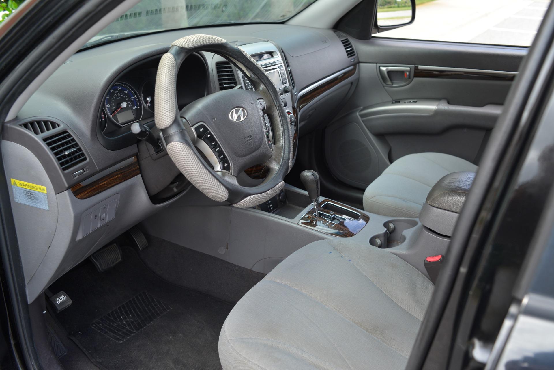 2011 Hyundai Santa Fe 52