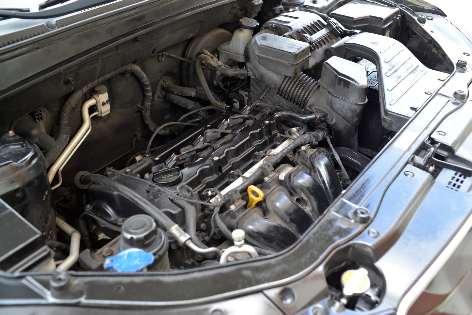 2011 Hyundai Santa Fe 12